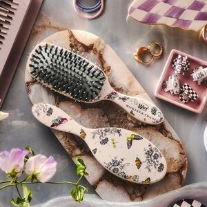 Wet Brush x MacKenzie Childs Shine Enhancer Hair Brush- Butterfly Toile